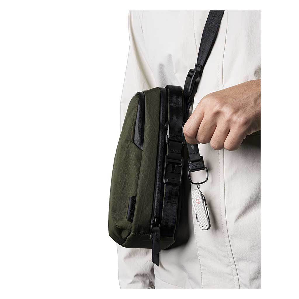 Metro Sling Max Alpaka AD010670506 Sling Bags 3L / Olive Green | X-Pac X42