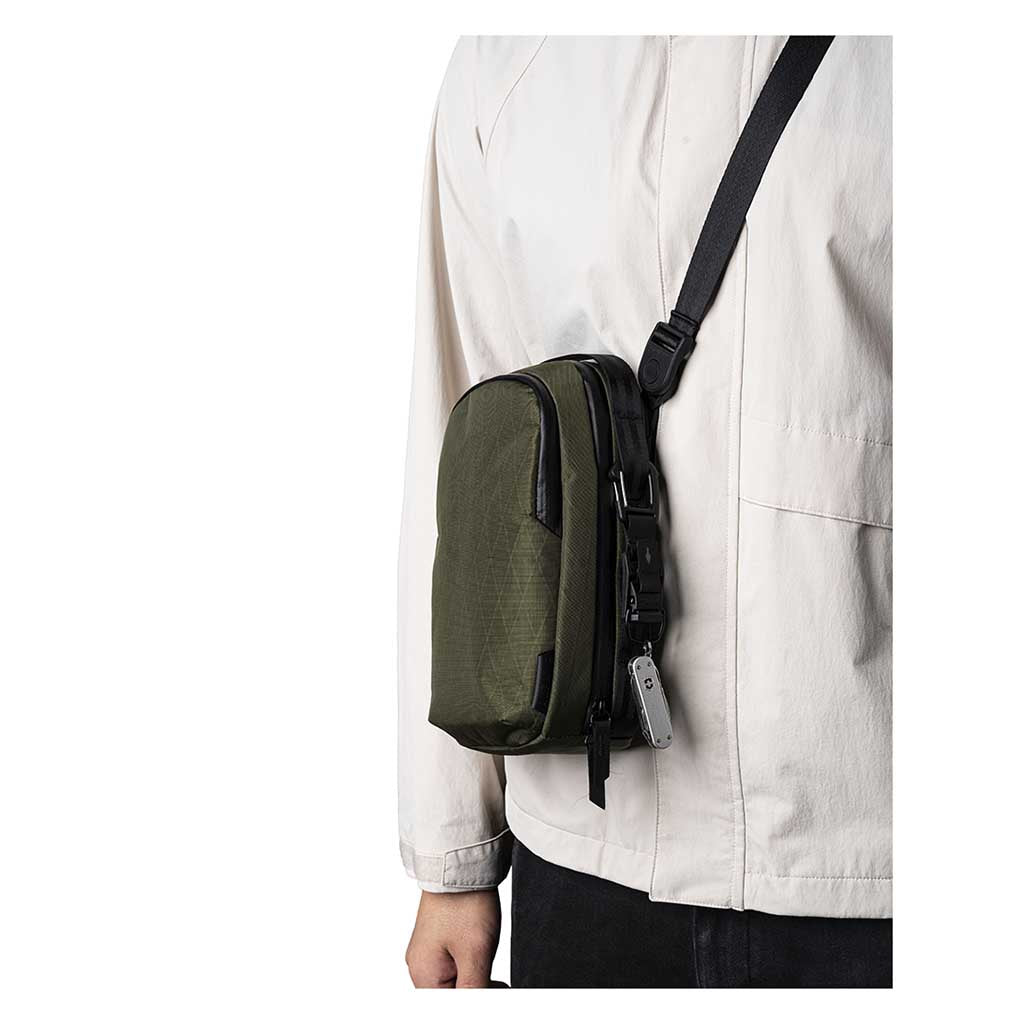 Metro Sling Max Alpaka AD010670506 Sling Bags 3L / Olive Green | X-Pac X42