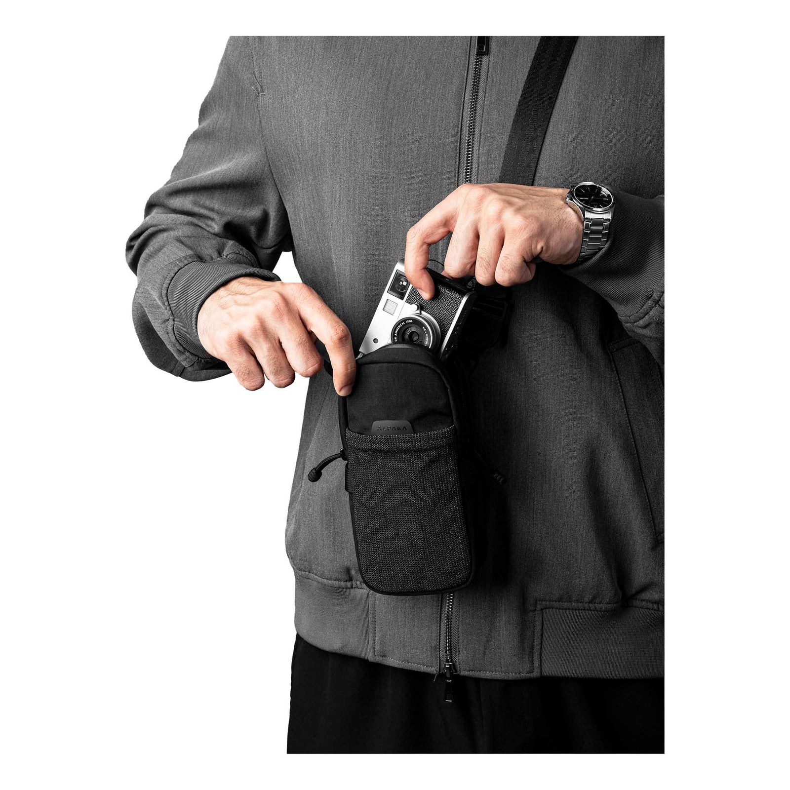 Modular Shoulder Pocket Max Alpaka AD010930131 Phone Pockets Max / Black | Axoflux 400D Washed Nylon
