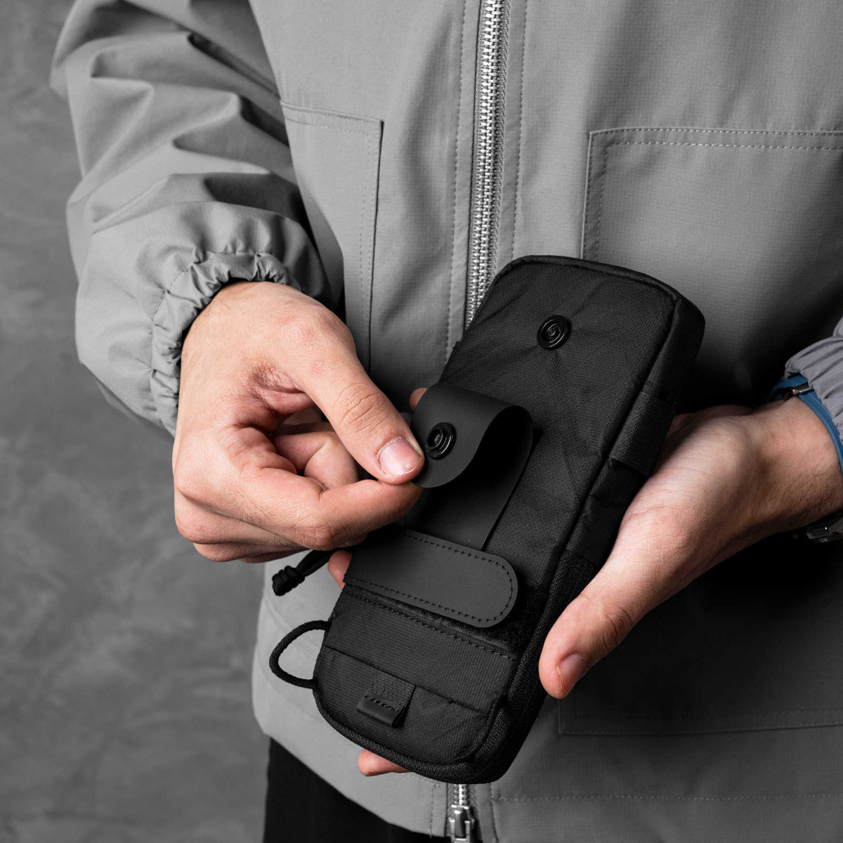 Modular Shoulder Pocket Slim Alpaka AD010920130 Phone Pockets Slim / Black Ultradyne 100D