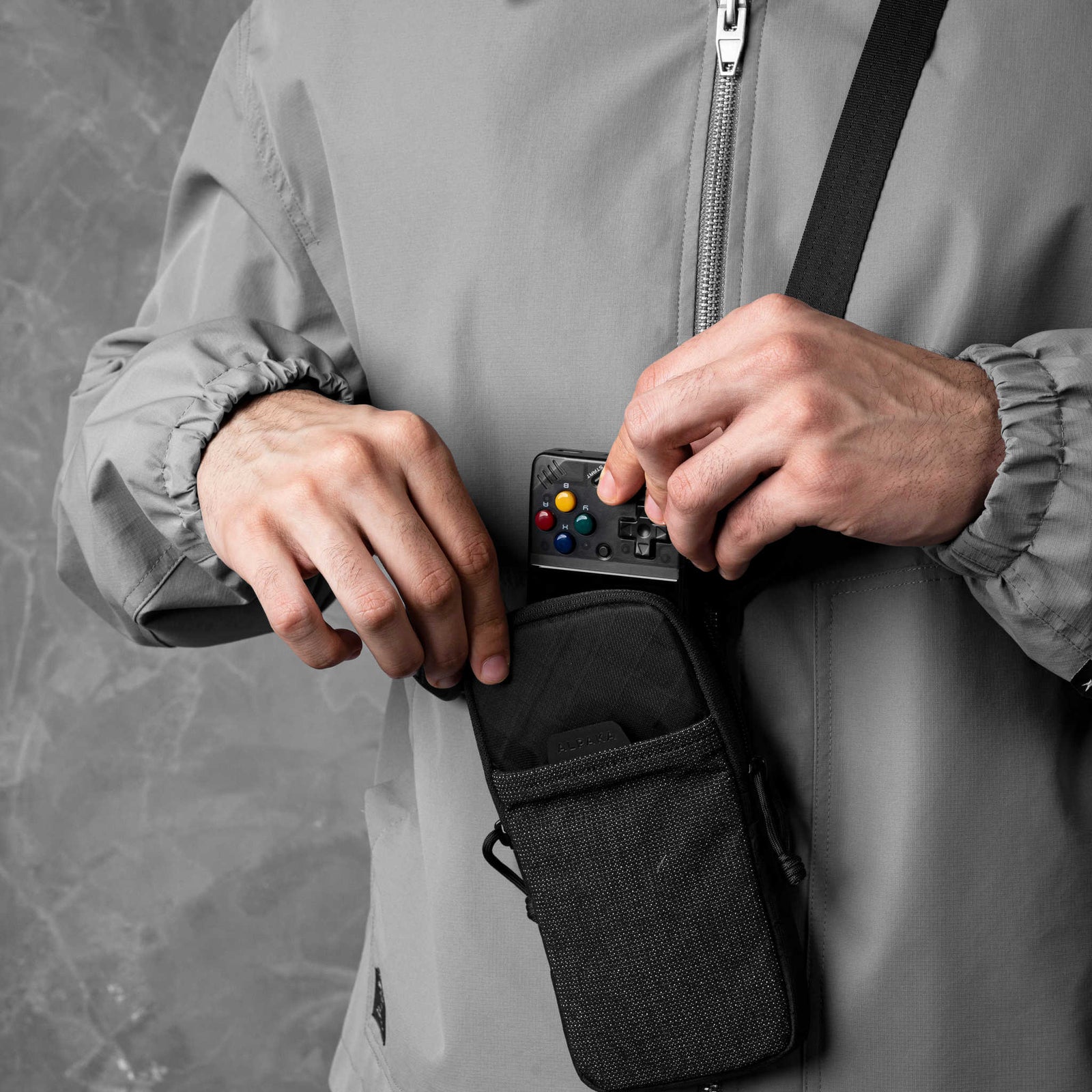 Modular Shoulder Pocket Slim Alpaka AD010920130 Phone Pockets Slim / Black Ultradyne 100D
