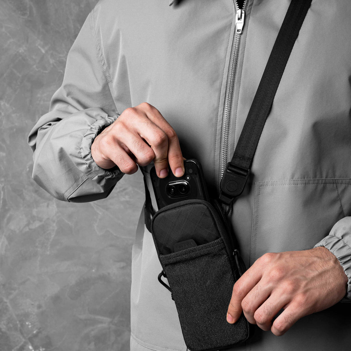 Modular Shoulder Pocket Slim Alpaka AD010920130 Phone Pockets Slim / Black Ultradyne 100D