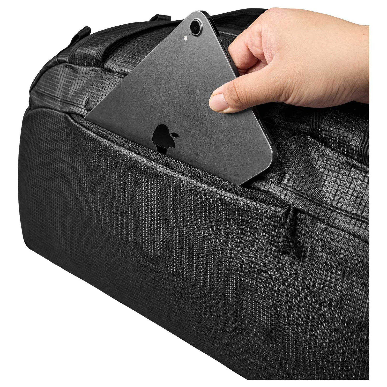 Momentum Duffle Alpaka AD010940132 Duffle Bags 35L / Axodyne Hybrid Black