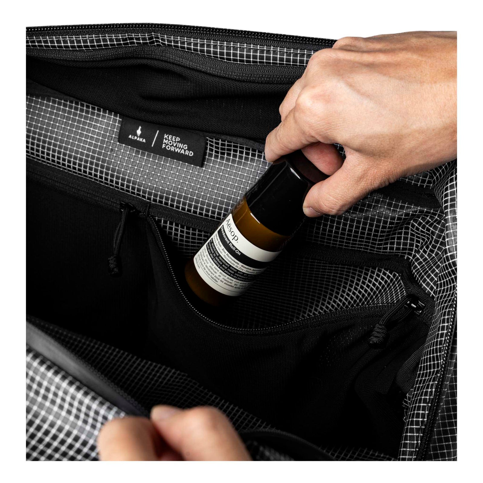 Momentum Duffle Alpaka AD010940232 Duffle Bags 35L / Axodyne Hybrid Grey