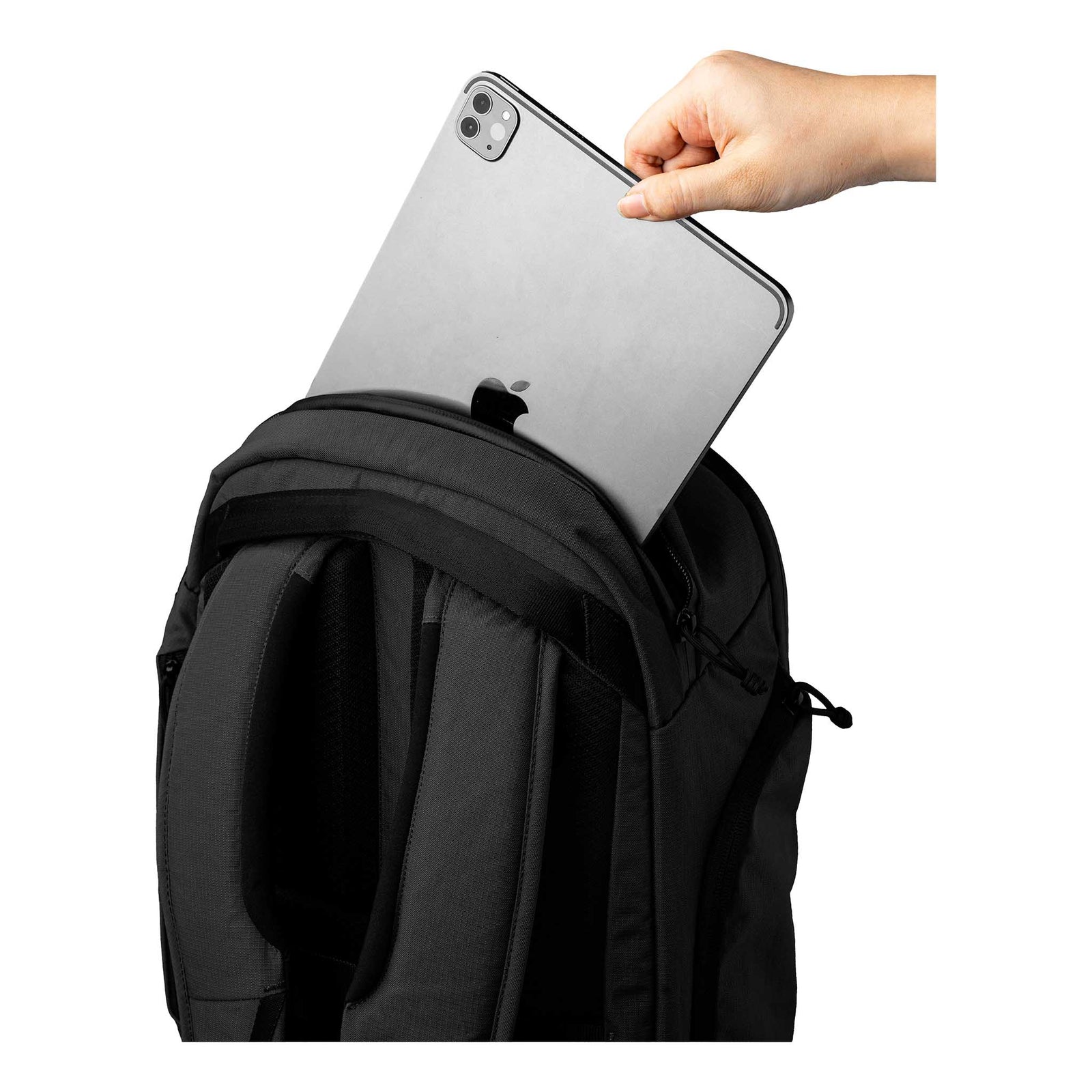 Traverse Backpack 30L Alpaka AA010860124 Backpacks 30L / Black | Axoflux 400D
