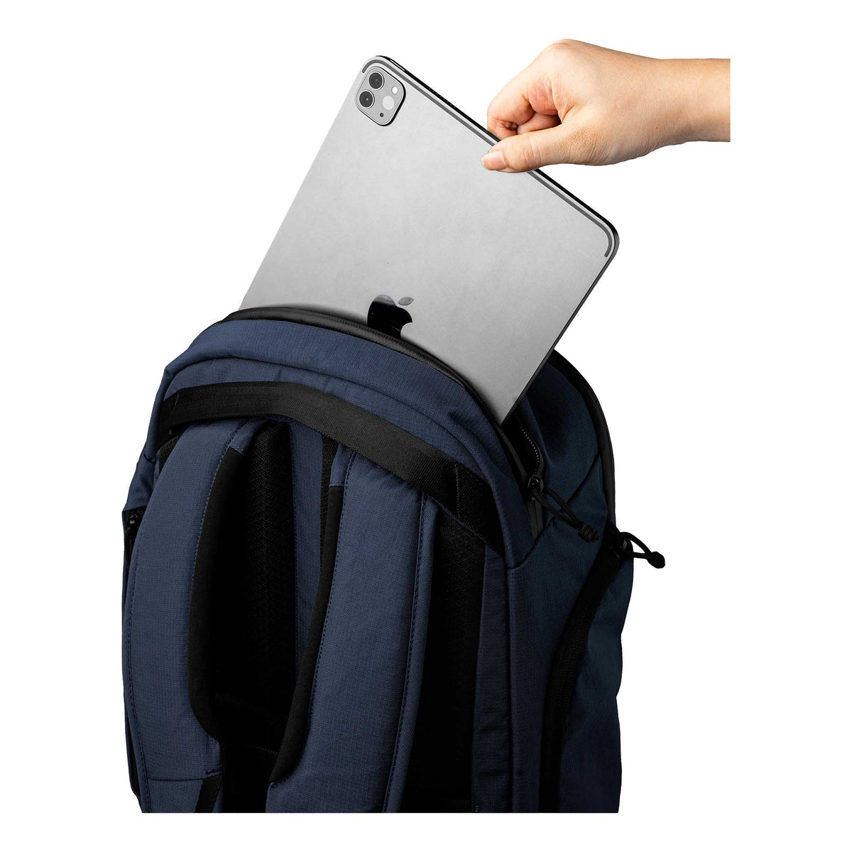 Traverse Backpack 30L Alpaka AA010860624 Backpacks 30L / Blue | Axoflux 400D