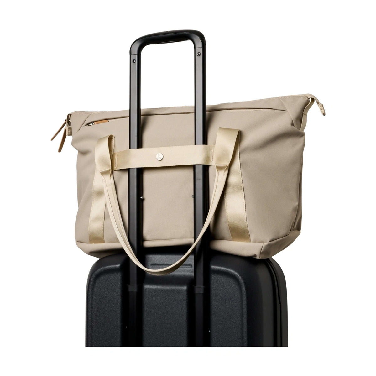 Classic Getaway Bag Bellroy BCGA-TNI-244 Tote Bags 28L / Tahini