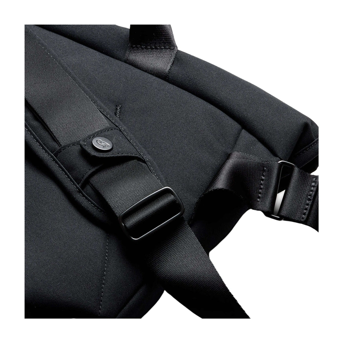 Classic Messenger Bellroy BCYA-BLK-244 Messenger Bags 13L / Black