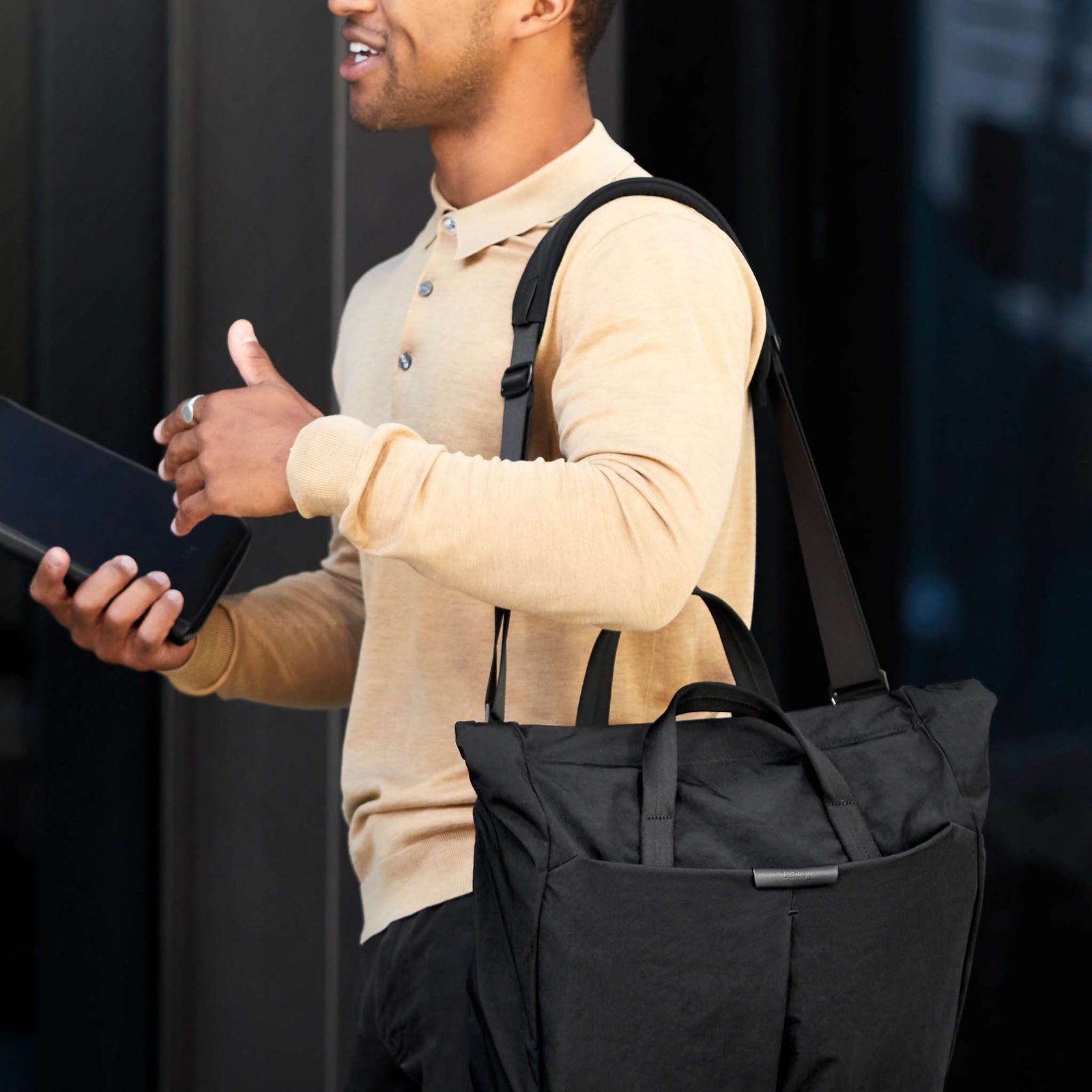 Tokyo Messenger Bag 14" Bellroy BTYA-RVN-213 Messenger Bags 14L / Raven