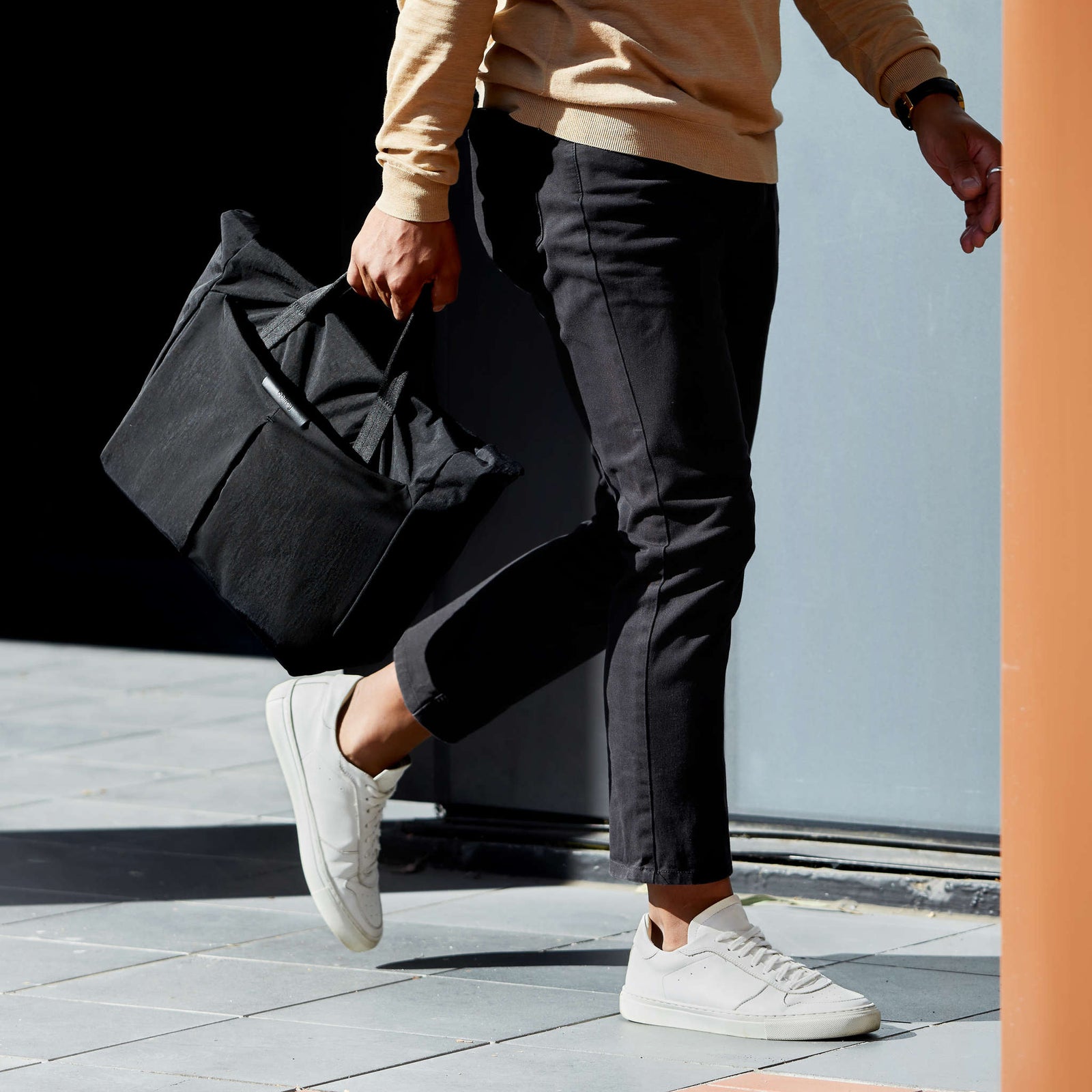 Tokyo Messenger Bag 14" Bellroy BTYA-RVN-213 Messenger Bags 14L / Raven