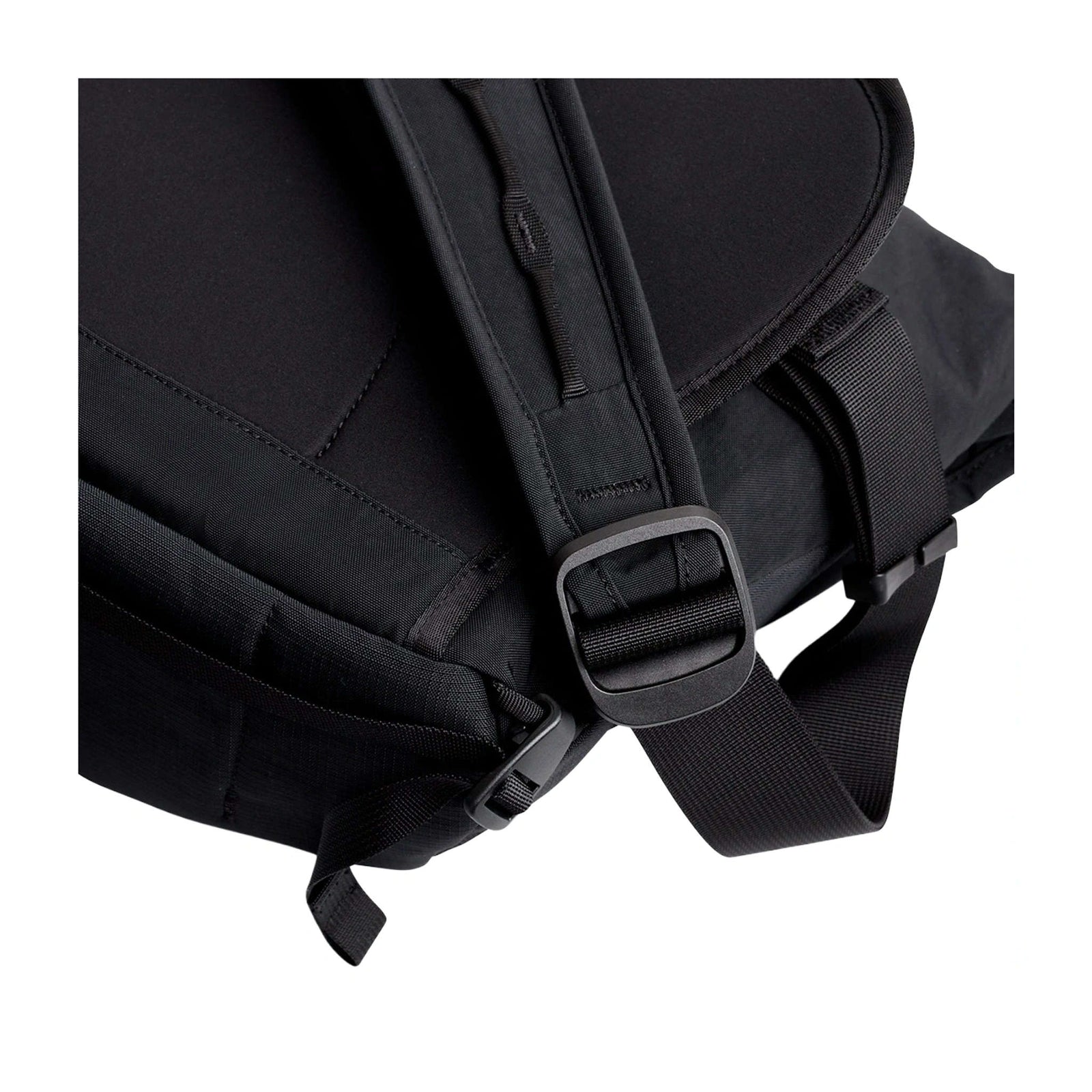 Venture Messenger 14" Bellroy BVYA-BLK-213 Messenger Bags 16L / Black