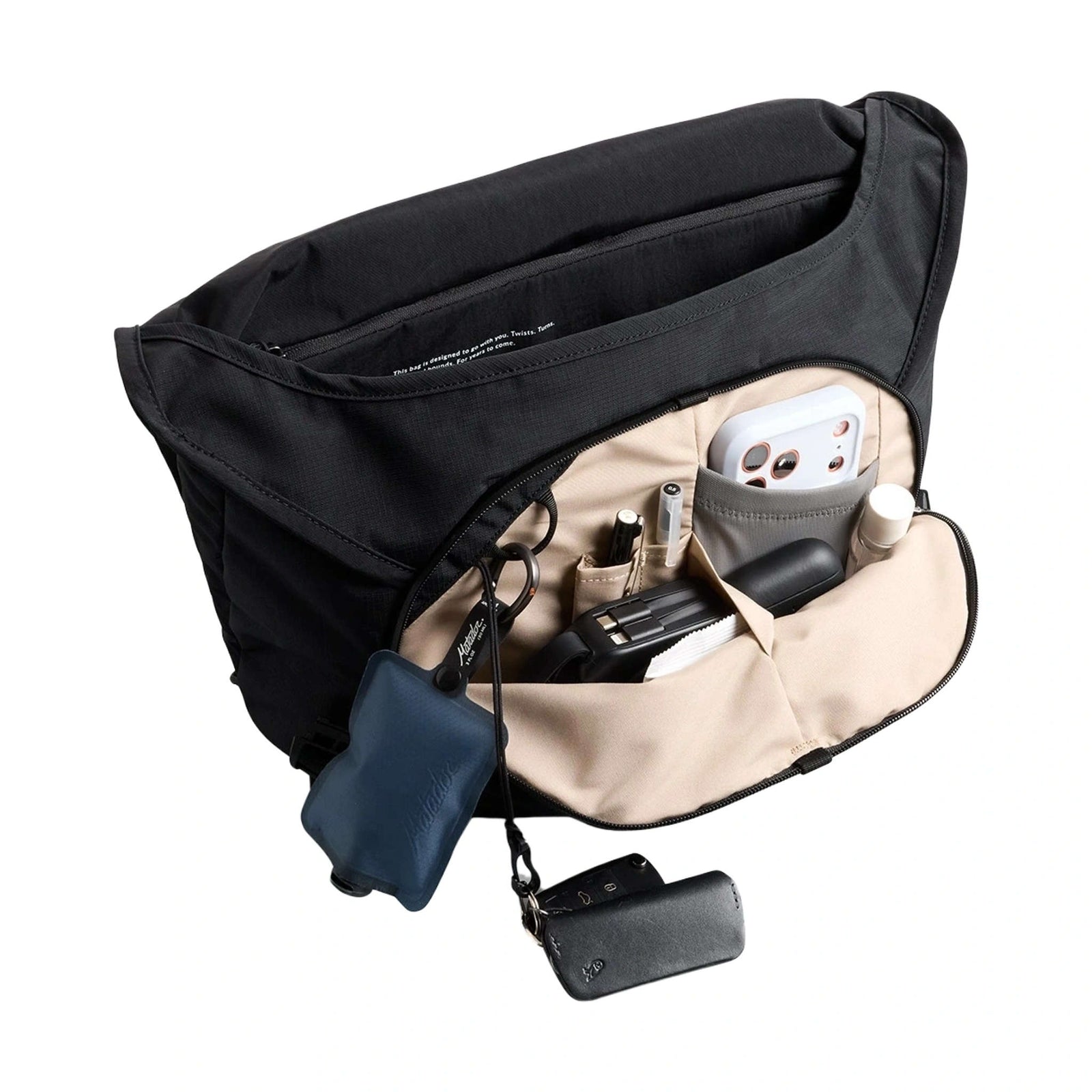 Venture Messenger 14" Bellroy BVYA-BLK-213 Messenger Bags 16L / Black