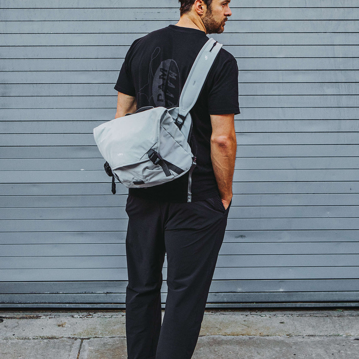 Venture Messenger 14" Bellroy BVYA-DON-213 Messenger Bags 16L / DeepOcean