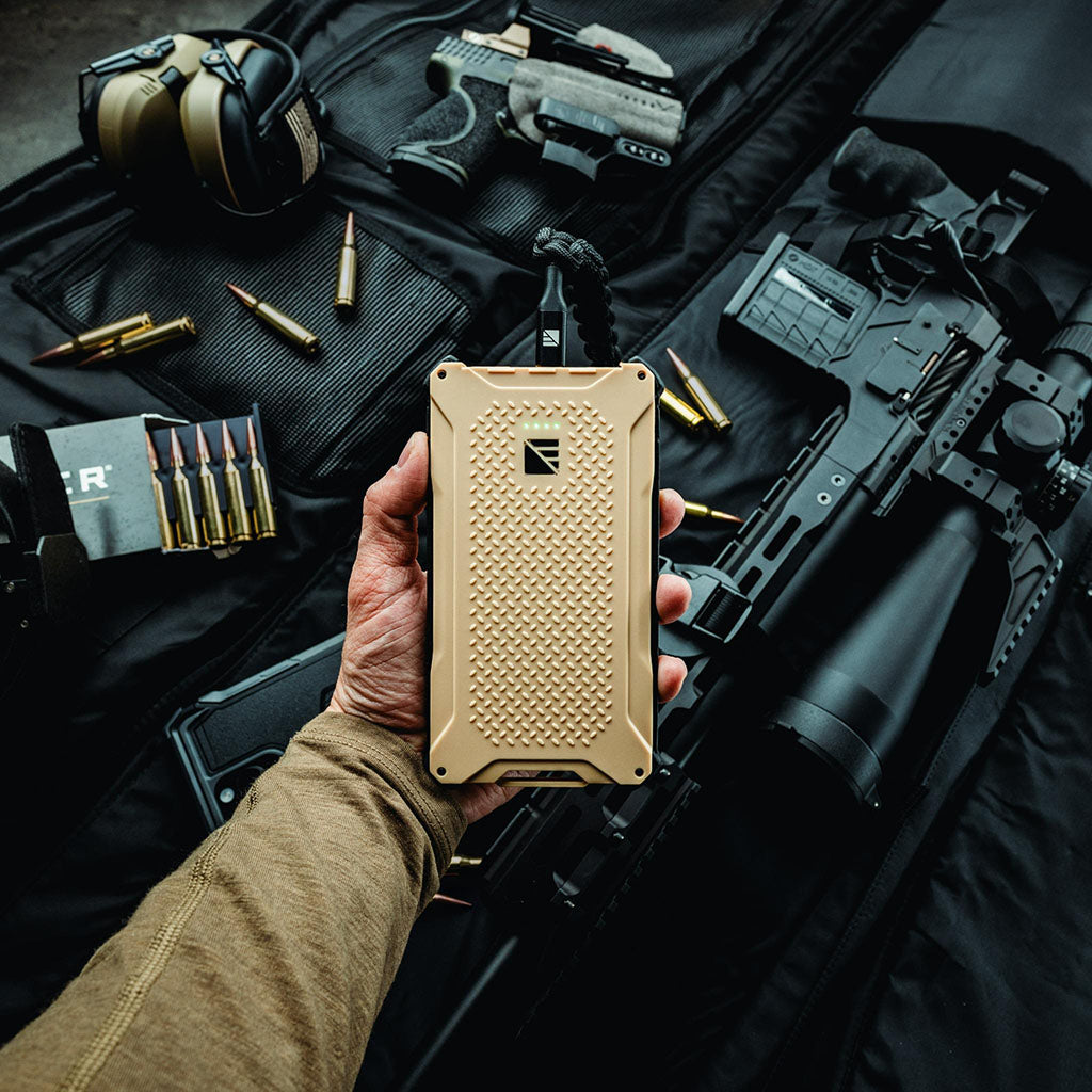 Poseidon Pro Indestructible Charger Dark Energy PSPRO10TNBK Power Banks One Size / Desert Tan