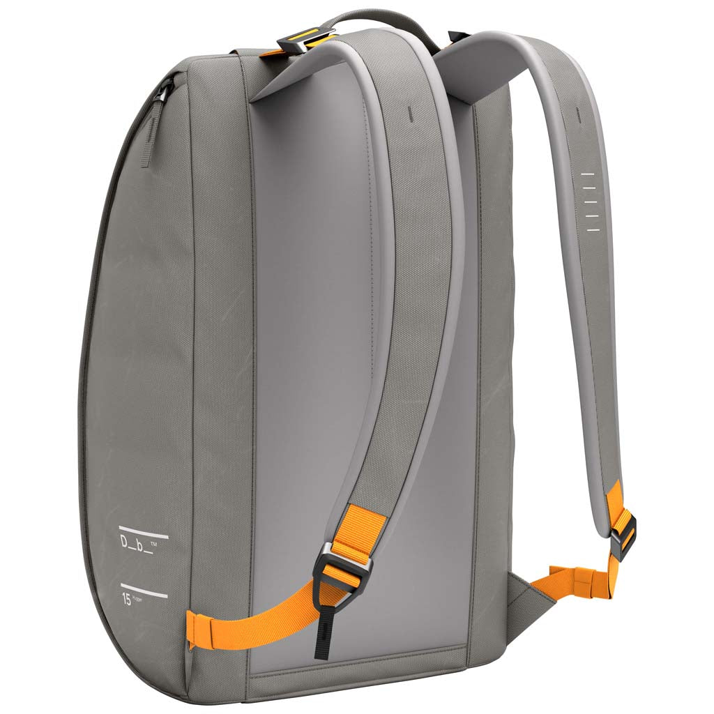 Hugger Base Backpack 15 Db Journey 1000173009001 Backpacks 15L / Sand Grey
