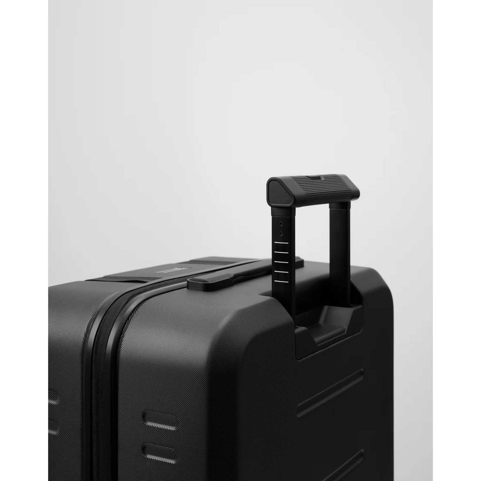 Ramverk Check-in Luggage L Db Journey 506A01 Suitcases & Luggage 105L / Black Out