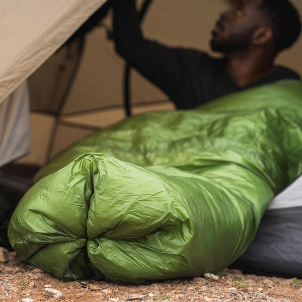 Enlightened Equipment | Revelation APEX Synthetik-Schlafdecke 5°C