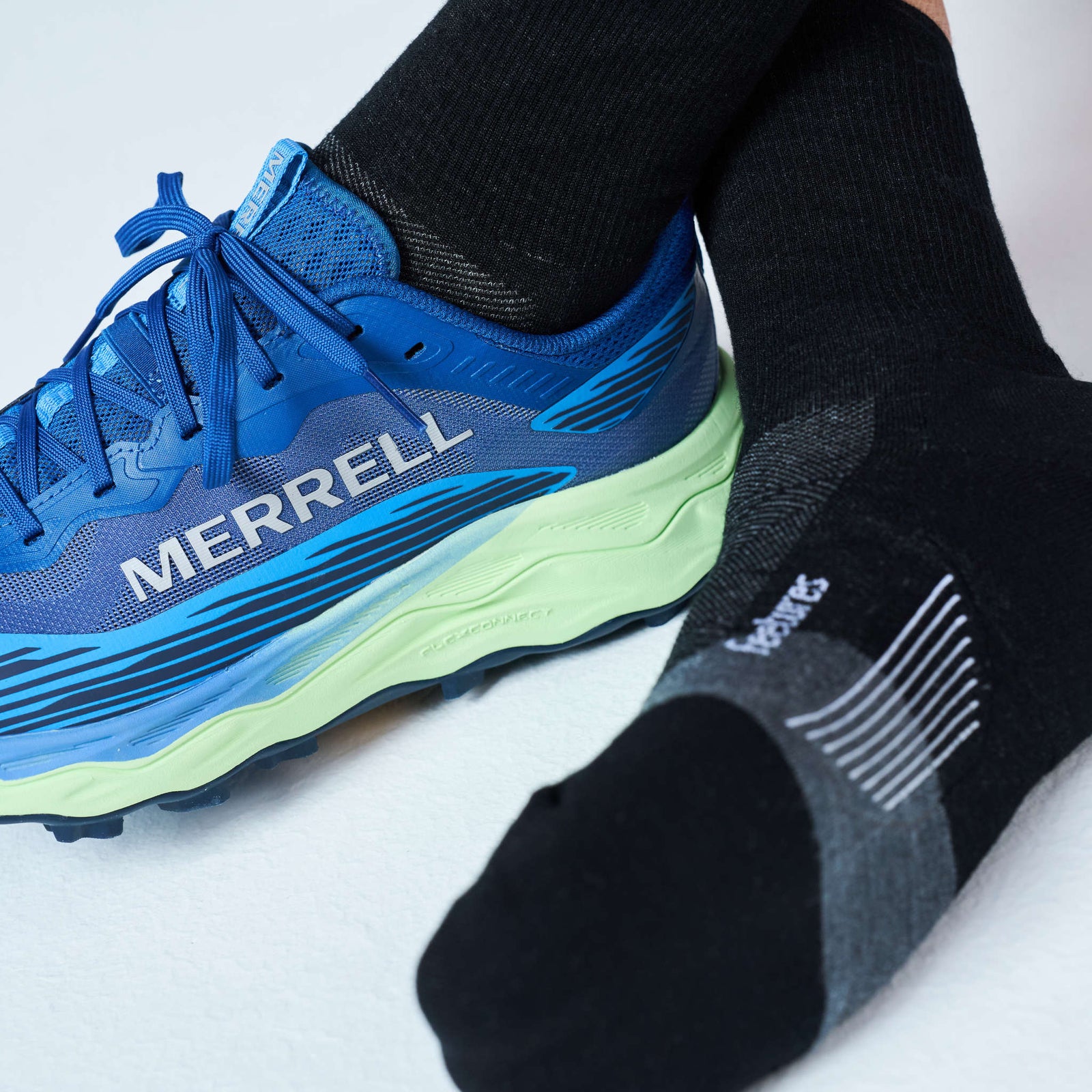 Merino 10 Max Cushion Mini Crew Feetures Unisex Socks