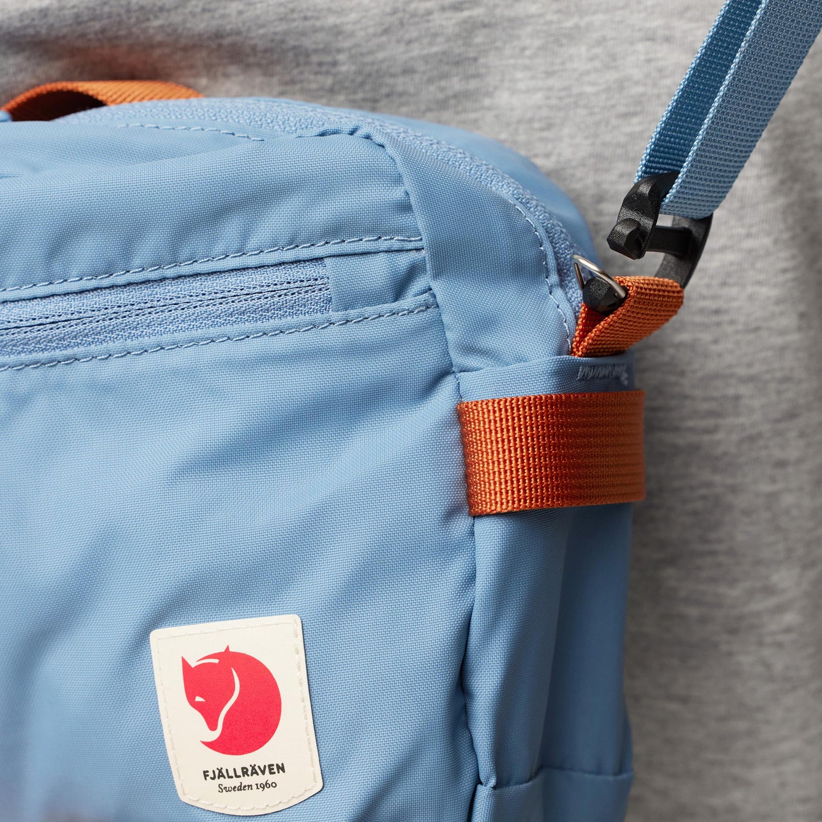 High Coast Crossbody Fjällräven F23227-424-OS Crossbody Bags 3L / Blackberry