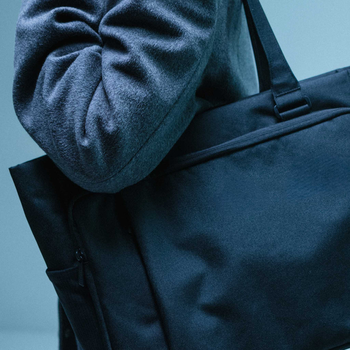 Kaslo Tote Tech Herschel Supply Co. 11655-00001-OS Tote Bags 23L / Black