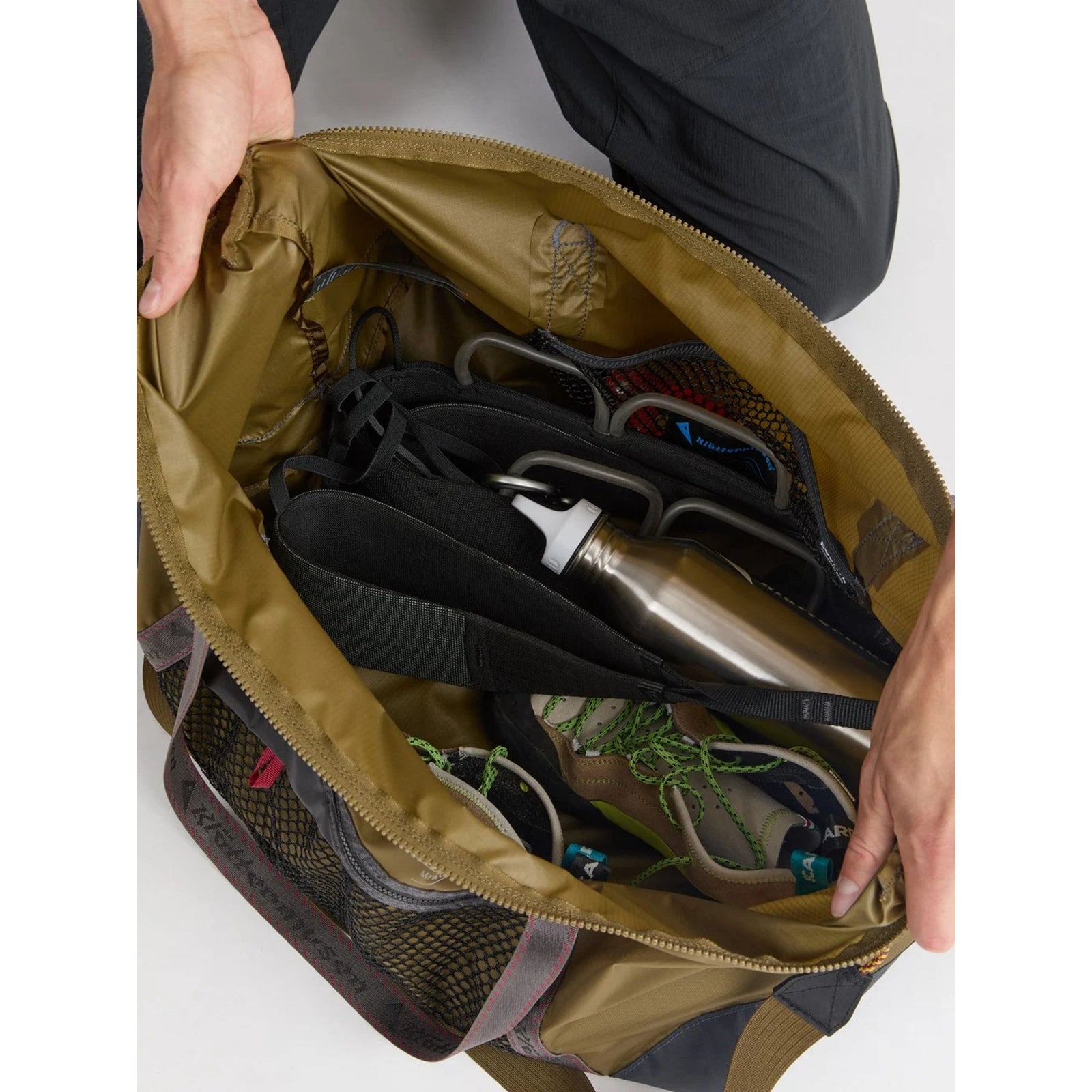Mimer Dufflebag 40L Klättermusen 10459_279-OZ Duffle Bags 40L / Cloud Berry