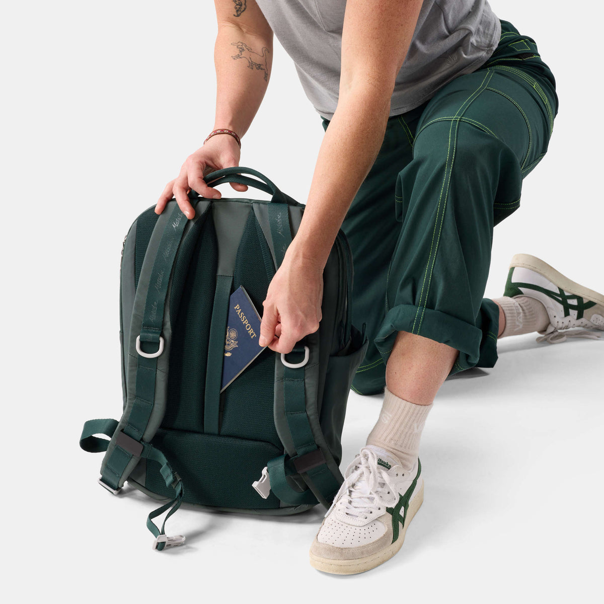 18L Personal Item Travel Pack Matador MATPITP18001GN Backpacks 18L / Juniper