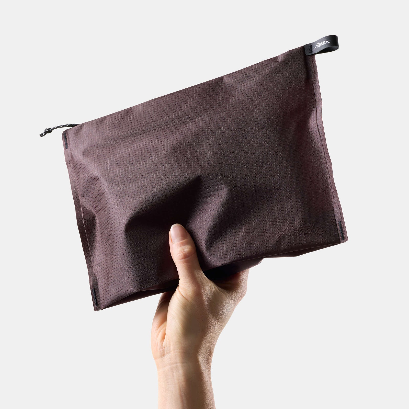 FlatPak V2 Zipper Toiletry Case Matador MATFP2Z001R Washbags One Size / Garnet