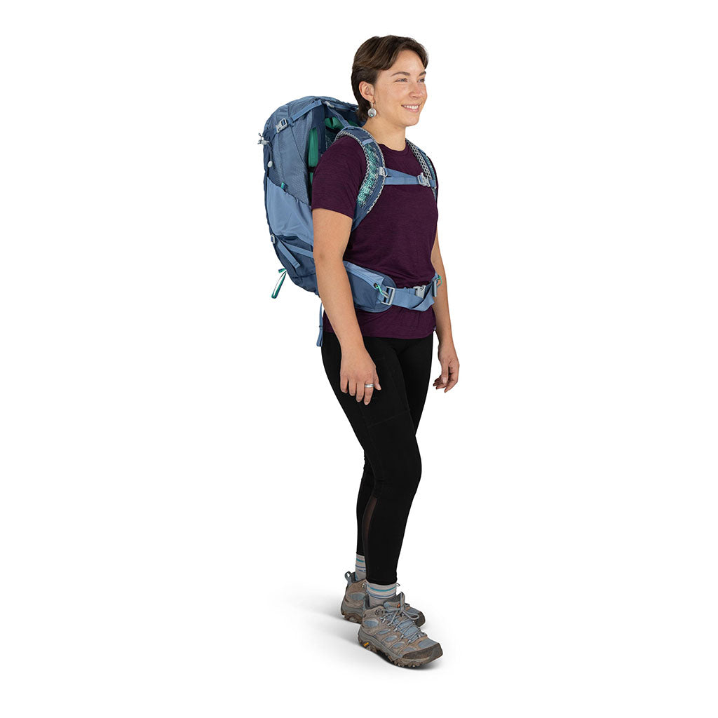 Sirrus 24 Osprey 10007517 Backpacks OS / Sevres Blue