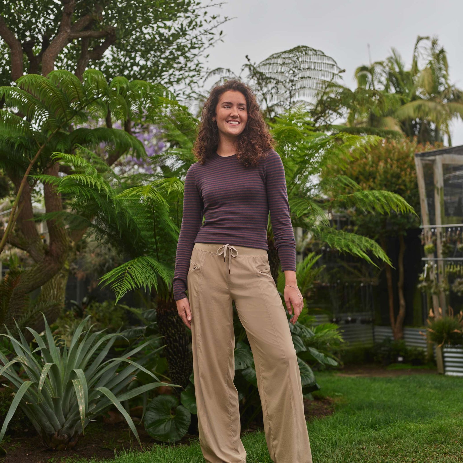 Koen Mid Rise Wide Leg Pant prAna Women's Trousers