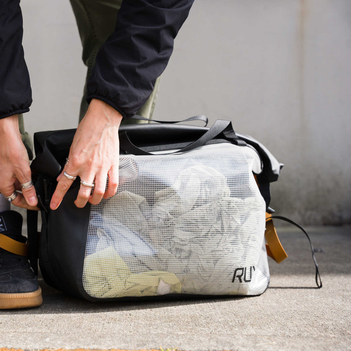 RUX Waterproof Packing Bag 20L RUX PK0126-A33WP-20B Camp Storage Bags 20L / Black With Clear