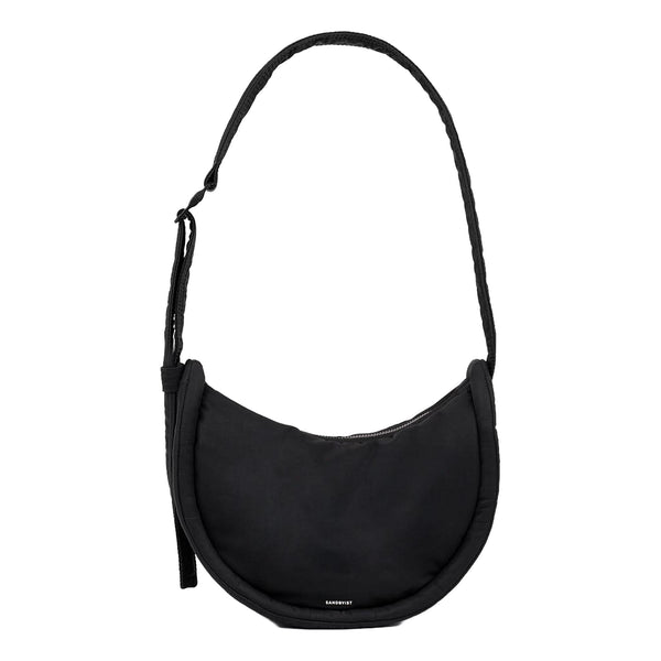 Curve Halfmoon Bag Mini Sandqvist 257103999 Tote Bags 3L / Black
