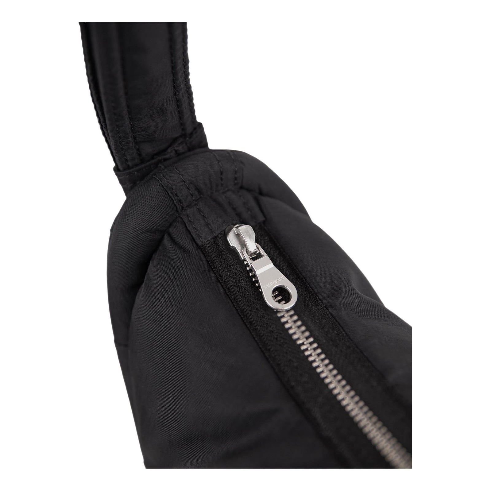 Curve Halfmoon Bag Mini Sandqvist 257103999 Tote Bags 3L / Black