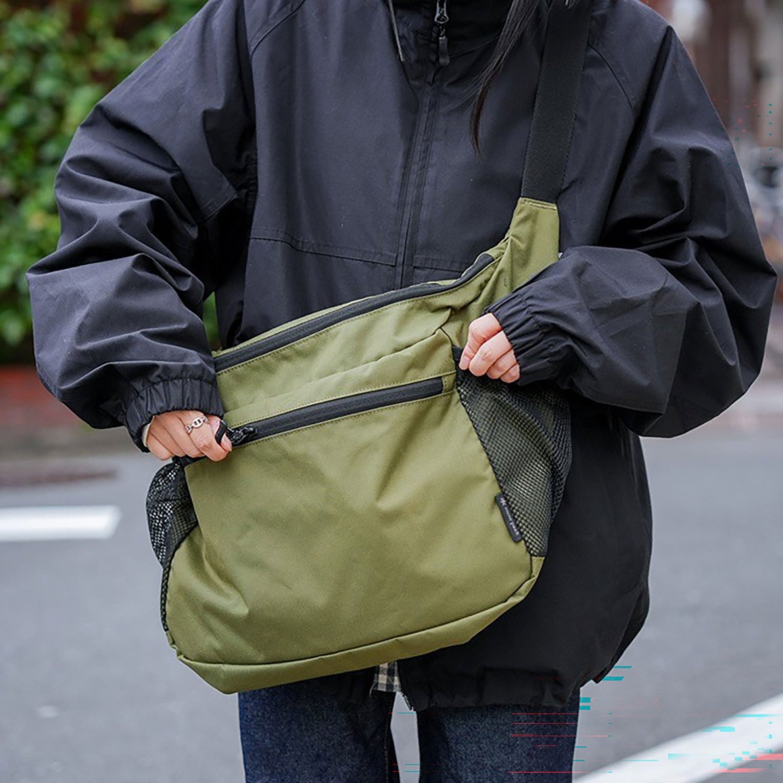 Everyday Use Middle Shoulder Bag Snow Peak AC-25SU40300019 Messenger Bags One Size / Black