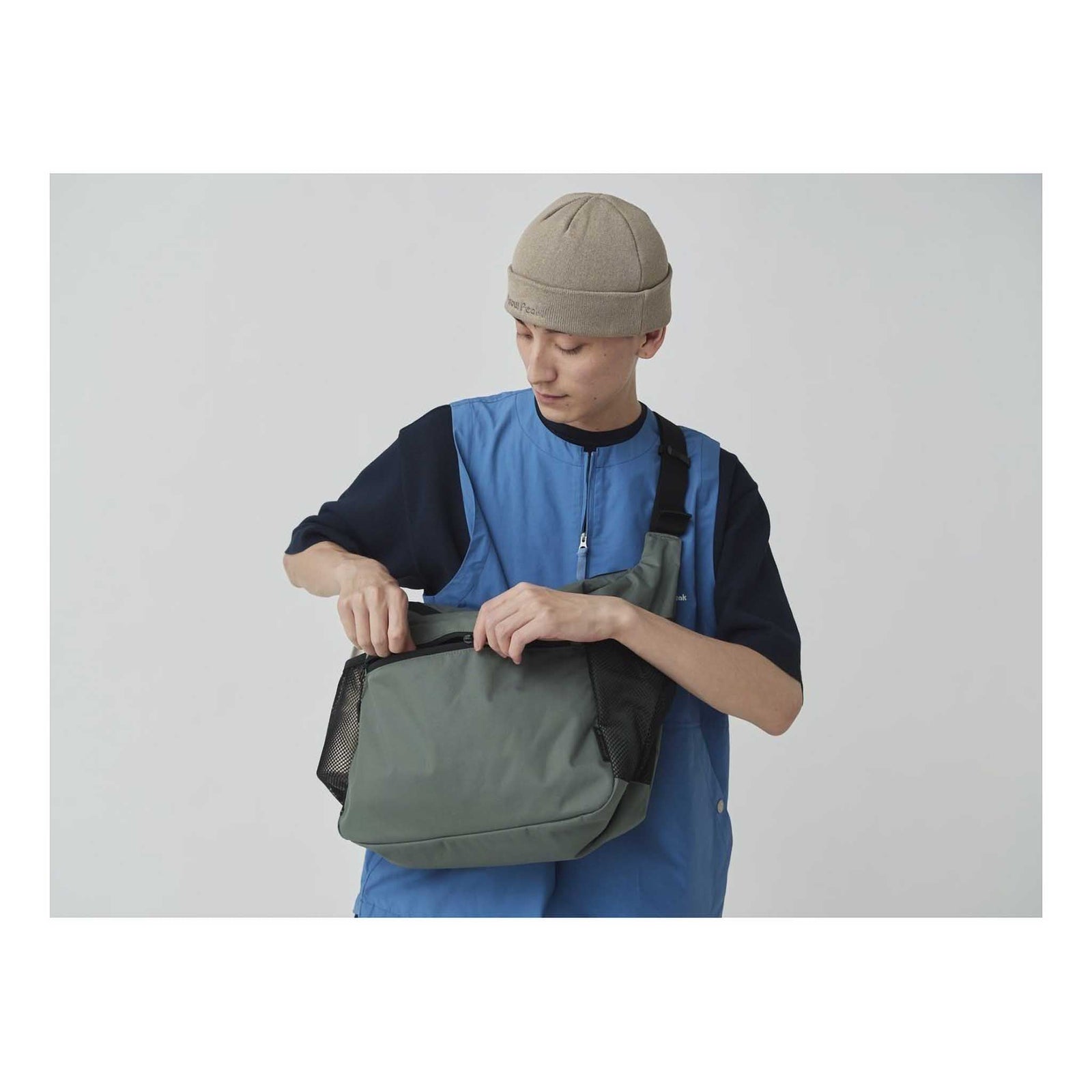 Everyday Use Middle Shoulder Bag Snow Peak AC-25SU40300019 Messenger Bags One Size / Black