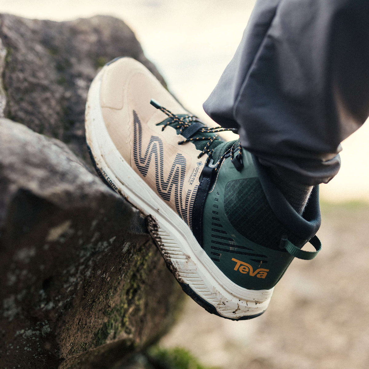 Hurricane Trailsetter Mid GTX | Men's Teva Men's Shoes