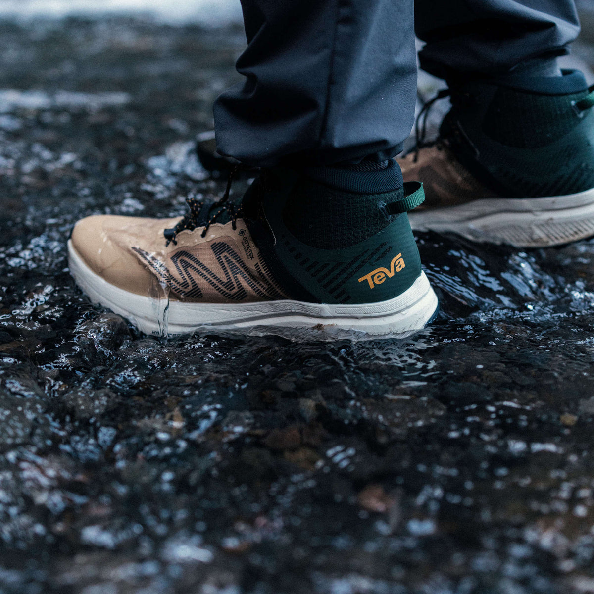 Hurricane Trailsetter Mid GTX | Men's Teva Men's Shoes