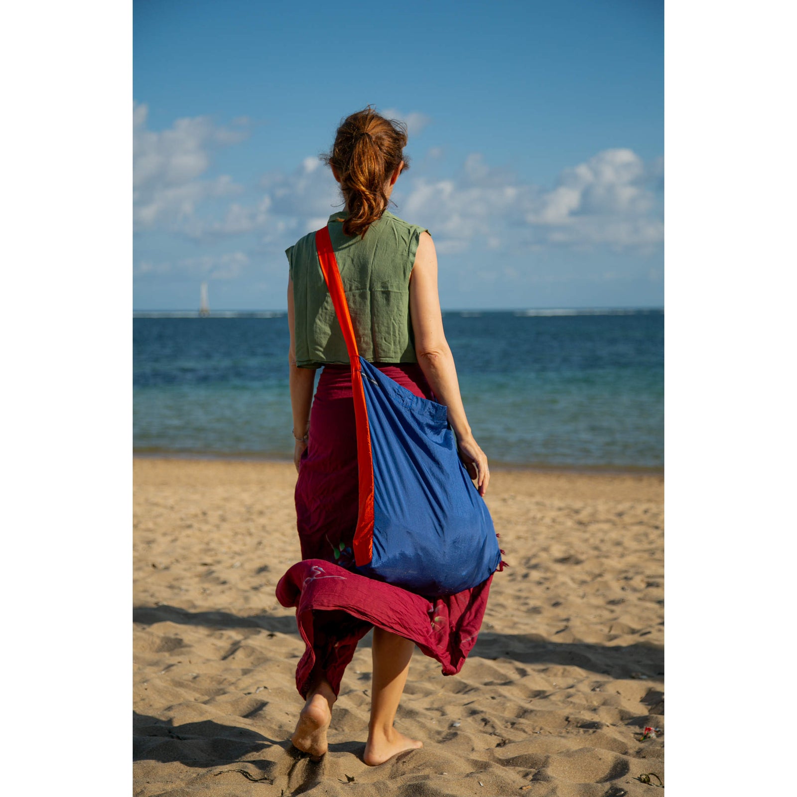 Eco Bag Ticket To The Moon TMEBL3935 Tote Bags 30L / Royal Blue/Orange