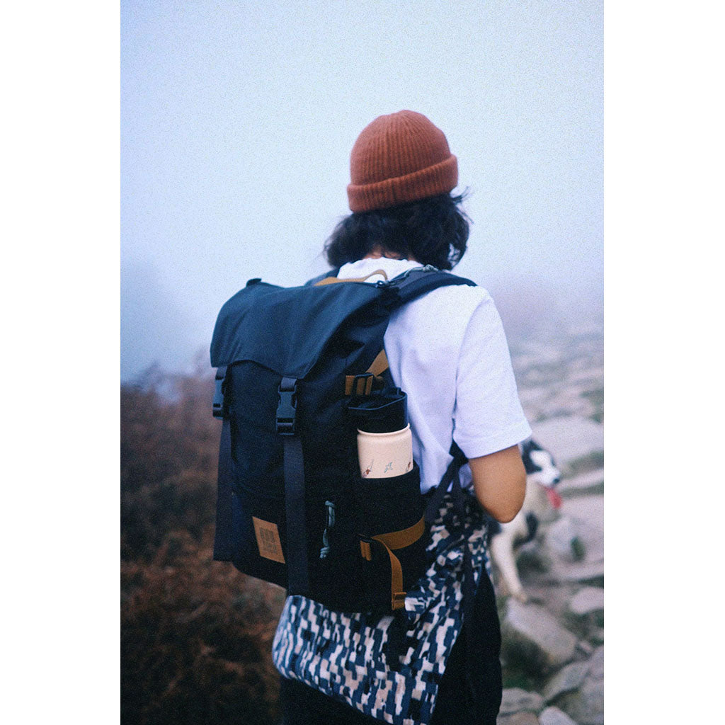 Rover Pack Classic Topo Designs 932436024 Backpacks 20L / Black/Neutral