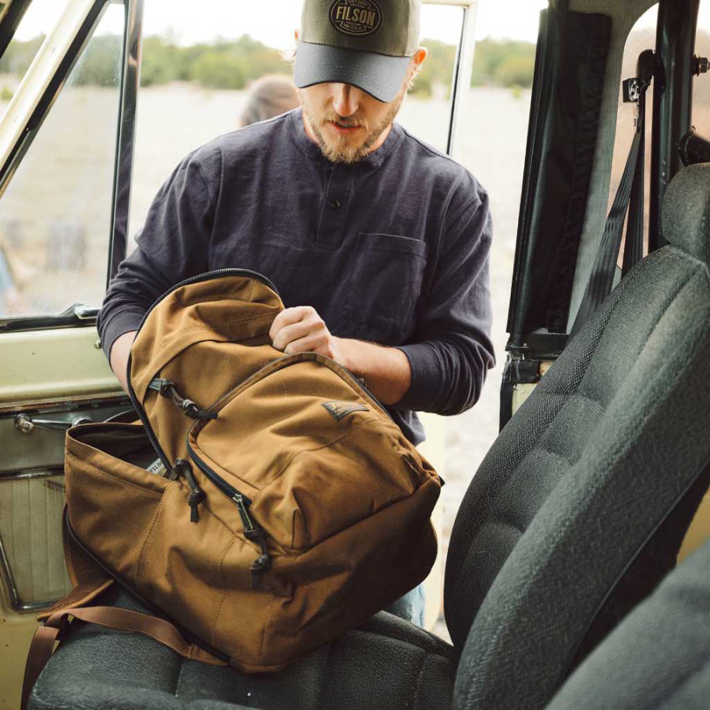 Dryden Backpack Filson 20152980-WHK Backpacks 25.5 L / Whiskey