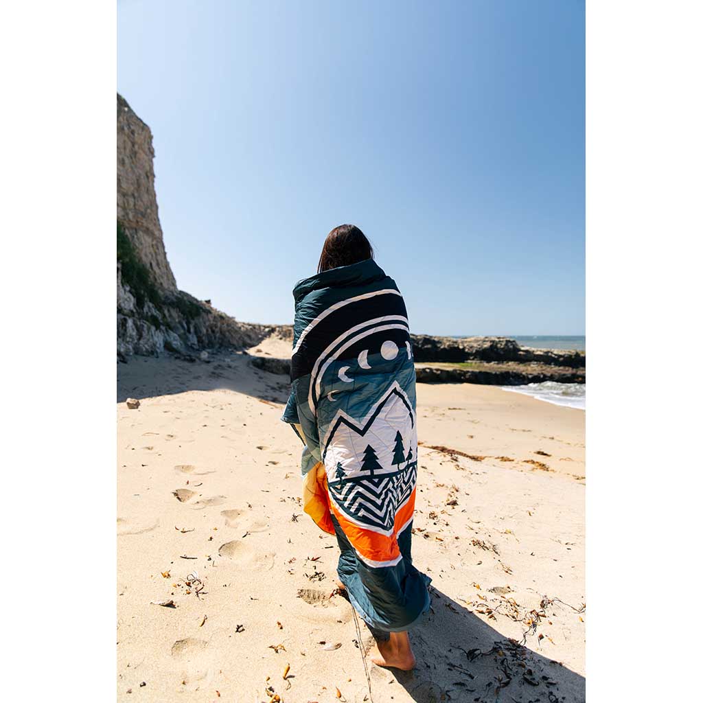 Ripstop Pillow Blanket Voited V21UN03BLPBCCAG Blankets One Size / Camp Vibes Greengabel